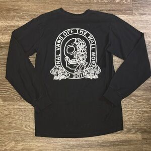 VANS- skull graphic long sleeve